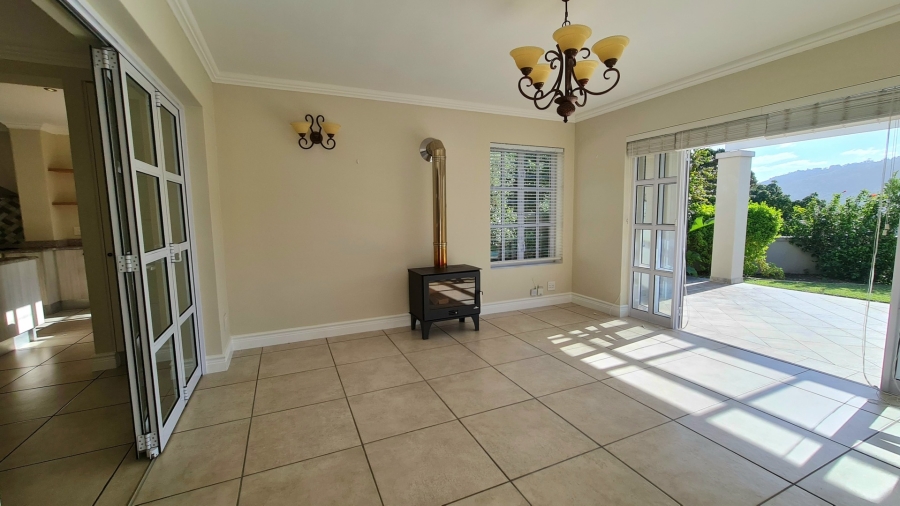5 Bedroom Property for Sale in The Village Western Cape